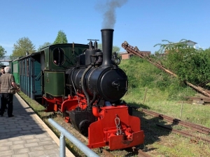 Feld- und Werksbahnmuseum wieder unter Volldampf Großer Besucherandrang zur Saisoneröffnung am Ostermontag