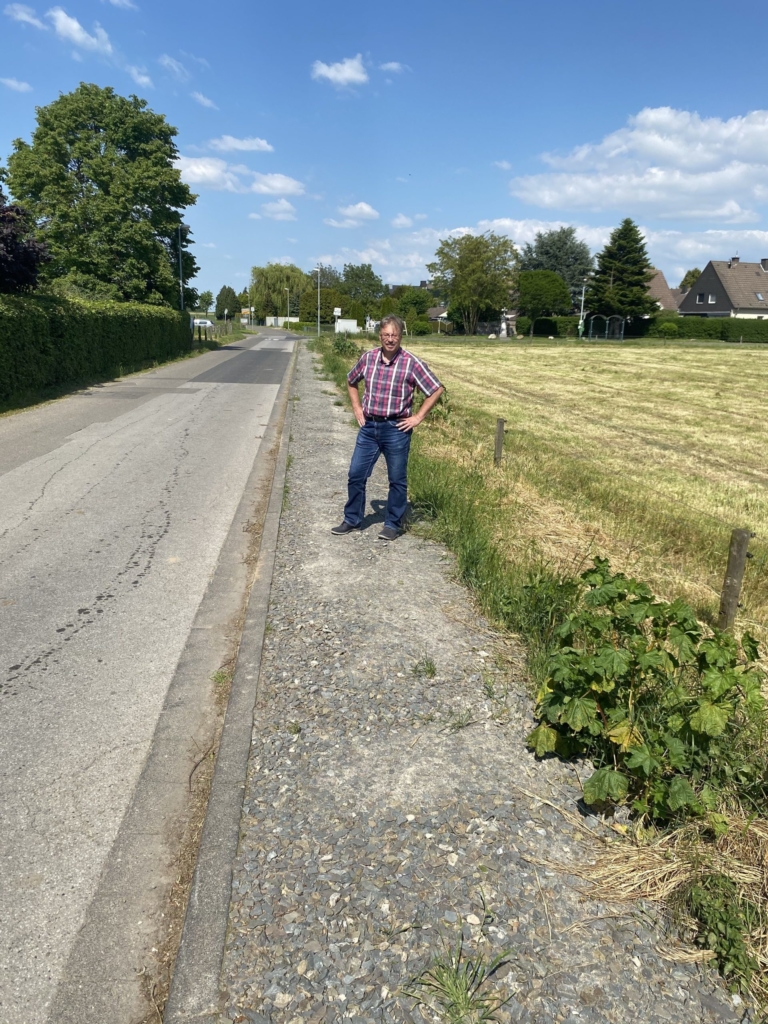 Gehweganlage Ueckinghovener Straße/Rosenhof wurde wiederhergestellt