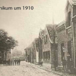 Vanikum Hauptstraße in Blickrichtung Spielplatz Ecke Berghütte 1910.jpg