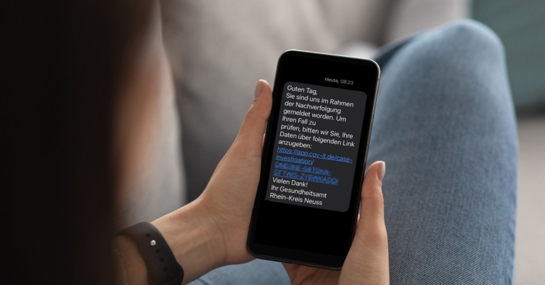 Kreis digitalisiert Kontaktnachverfolgung Corona-Infizierte erhalten künftig SMS vom Gesundheitsamt