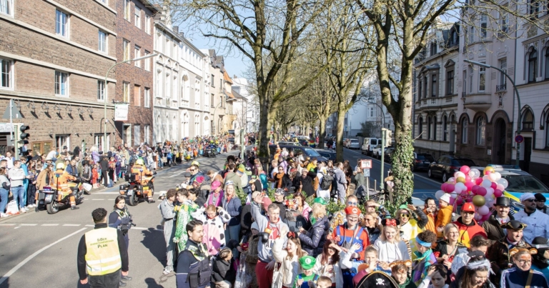 Online-Service: Übersicht über Karnevalsumzüge auf Kreis-Homepage und im Open-Data-Portal