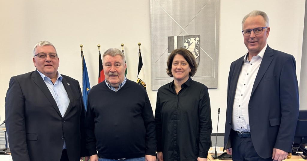 Thomas Klann ist neuer Aufsichtsratsvorsitzender der Verkehrsgesellschaft Kreis Neuss Thomas Klann ist neuer Aufsichtsratsvorsitzender der Verkehrsgesellschaft Kreis Neuss