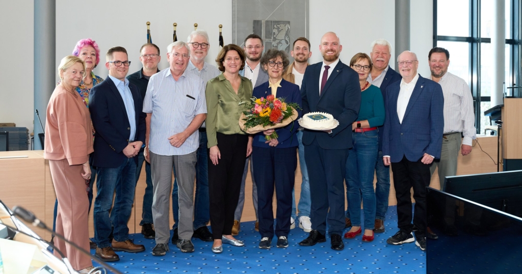 Rhein-Kreis Neuss: Europabüro-Leiterin Ruth Harte geht in den Ruhestand Rhein-Kreis Neuss: Europabüro-Leiterin Ruth Harte geht in den Ruhestand