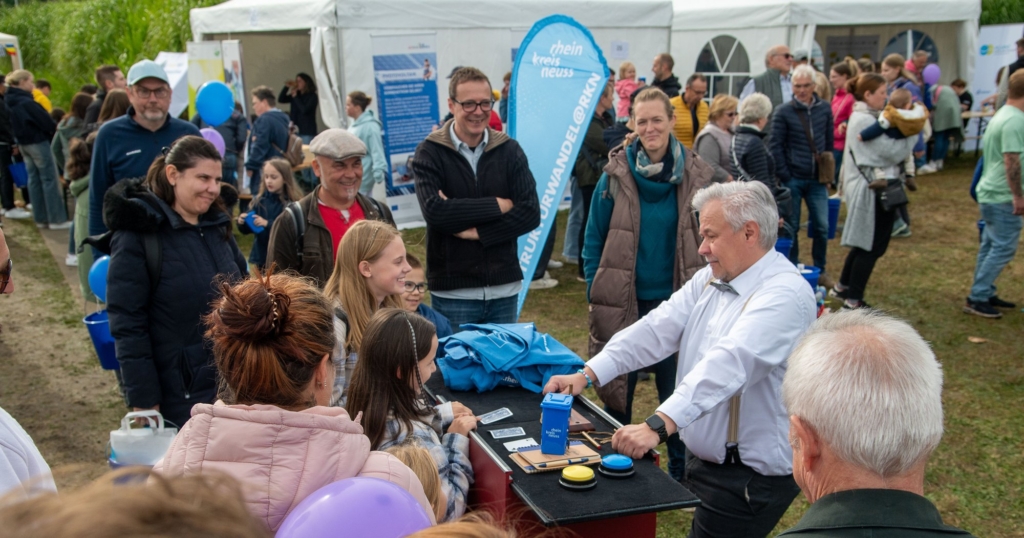 Tourismus, Natur und Umweltbildung: Strukturwandeldorf beim Familienfest des Rhein-Kreises Neuss Tourismus, Natur und Umweltbildung: Strukturwandeldorf beim Familienfest des Rhein-Kreises Neuss