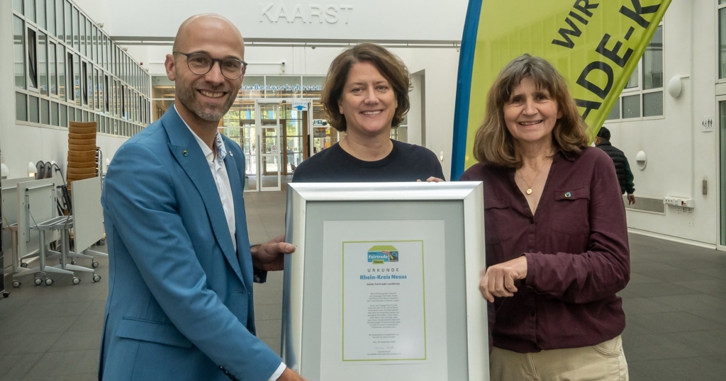 Gemeinsam für den fairen Handel: Rhein-Kreis Neuss wurde als Fairtrade-Kreis rezertifiziert Gemeinsam für den fairen Handel: Rhein-Kreis Neuss wurde als Fairtrade-Kreis rezertifiziert