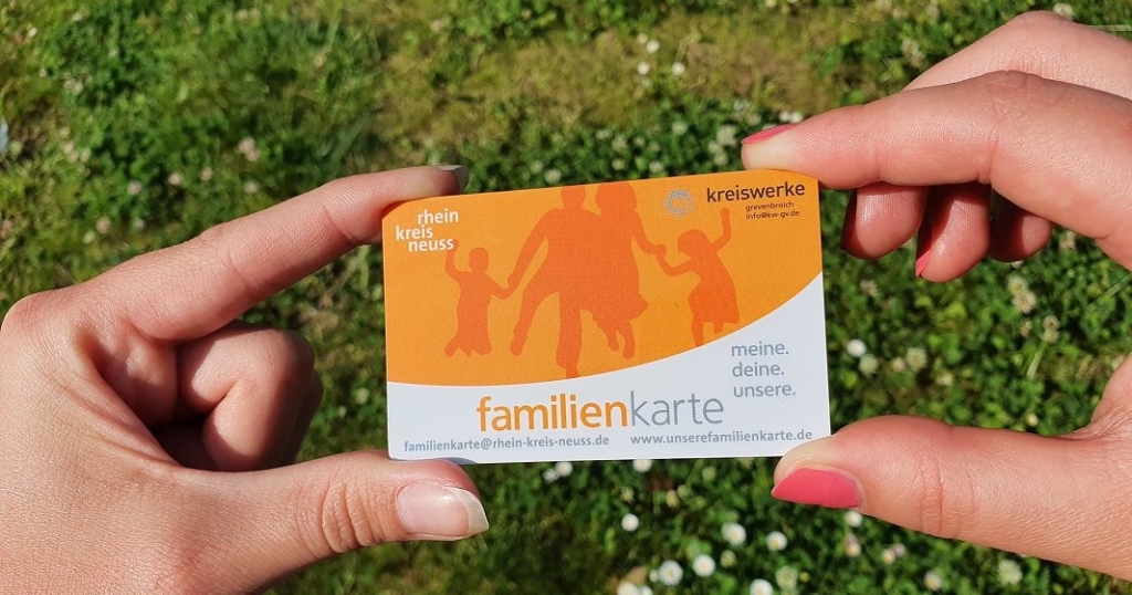 20 Jahre Familienkarte: Familienkarteninhaber können Tickets für die SnowWorld gewinnen 20 Jahre Familienkarte: Familienkarteninhaber können Tickets für die SnowWorld gewinnen
