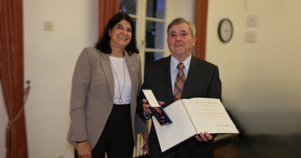 Bundesverdienstkreuz für Hans Hubert Krall aus Jüchen Bundesverdienstkreuz für Hans Hubert Krall aus Jüchen