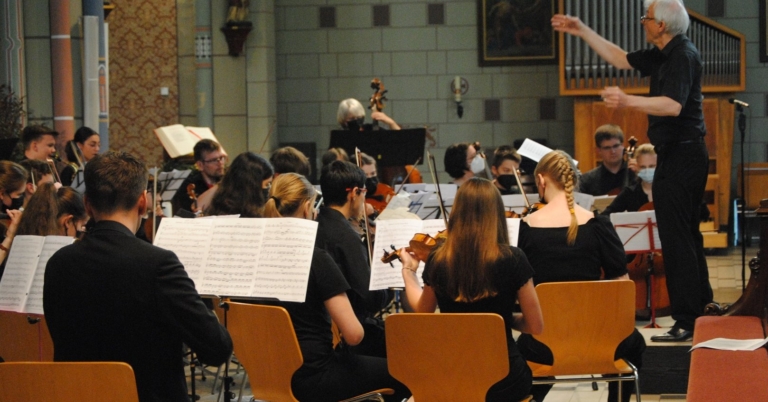 Musikschule Rhein-Kreis Neuss: Sinfonieorchester erhielt viel Beifall bei Benefizkonzert