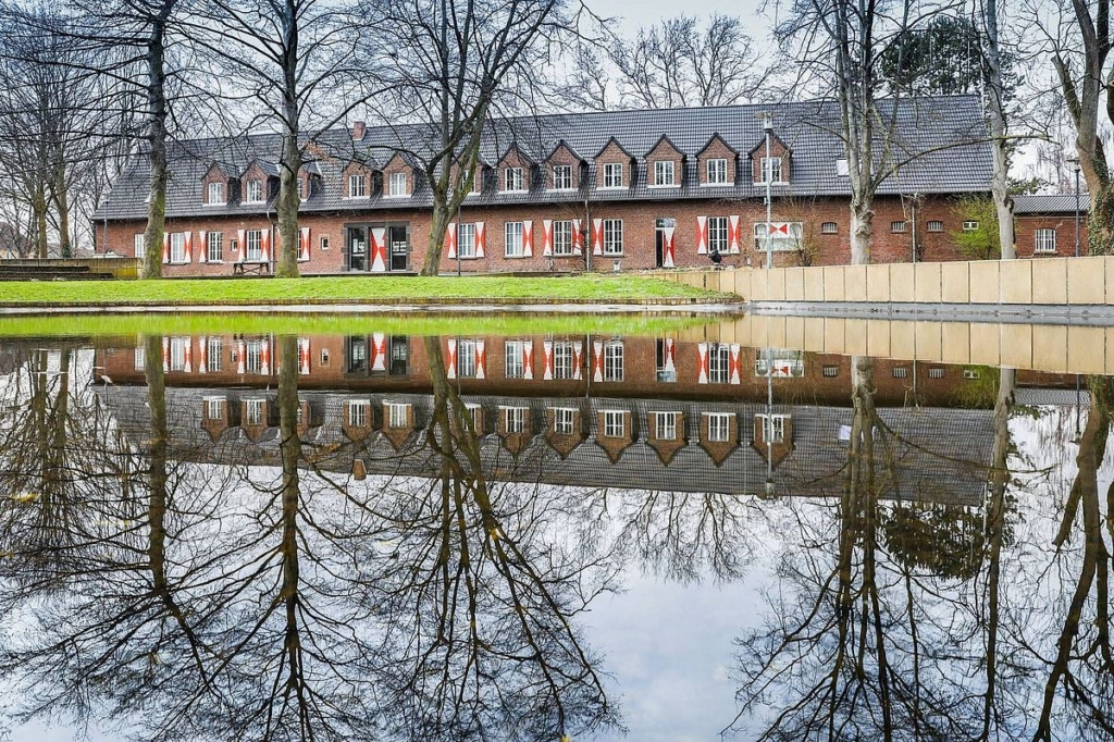 Stadt Grevenbroich reicht sechs Förderanträge für zentrale Zukunftsprojekte ein Stadt Grevenbroich reicht sechs Förderanträge für zentrale Zukunftsprojekte ein