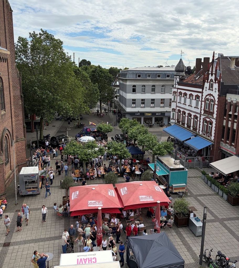 Kulinarisches und Live-Musik: Nächster Feierabendmarkt am Mittwoch, 29. Juli Kulinarisches und Live-Musik: Nächster Feierabendmarkt am Mittwoch, 29. Juli