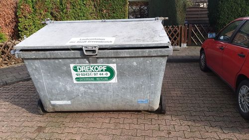 Wieder Laubcontainer im Stadtgebiet