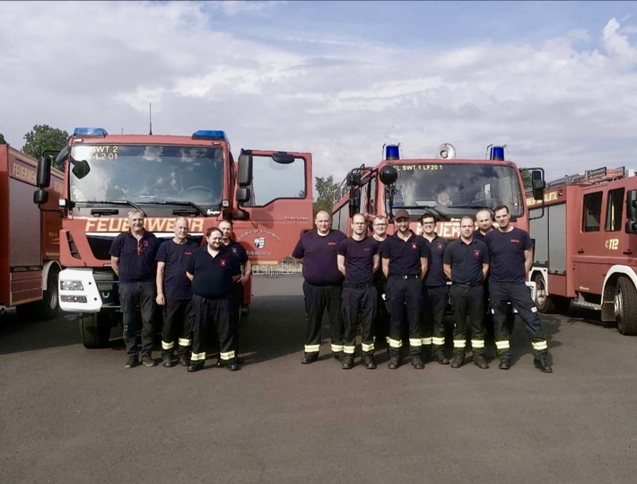 FFW Schwalmtal: Sicherheit im Einsatz beginnt hinter dem Steuer – Feuerwehr Schwalmtal absolviert Lkw-Blaulichttraining FFW Schwalmtal: Sicherheit im Einsatz beginnt hinter dem Steuer – Feuerwehr Schwalmtal absolviert Lkw-Blaulichttraining