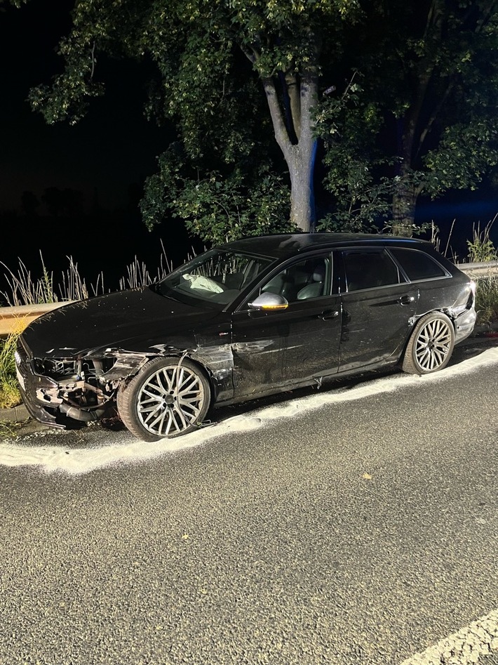 POL-NE: Fahrer wird bei Alleinunfall im Kurvenbereich Rommerskirchen / Eckum leichtverletzt – Fahrzeug Totalschaden POL-NE: Fahrer wird bei Alleinunfall im Kurvenbereich Rommerskirchen / Eckum leichtverletzt – Fahrzeug Totalschaden