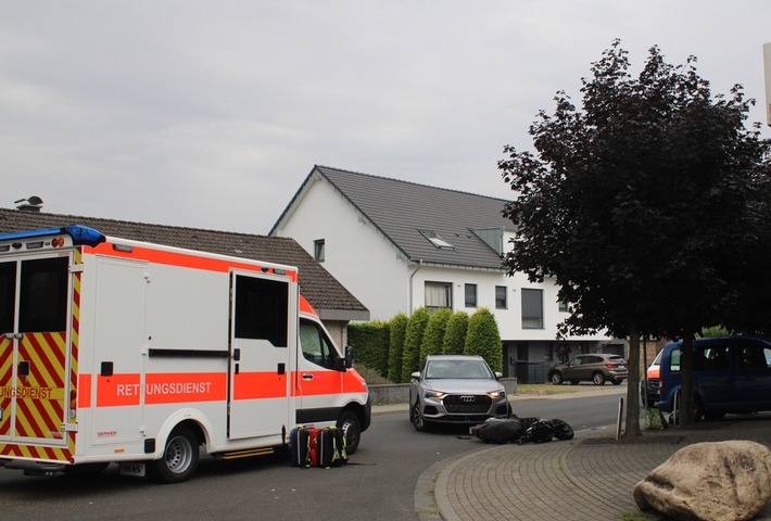 POL-NE: Rollerfahrerin bei Verkehrsunfall schwer verletzt POL-NE: Rollerfahrerin bei Verkehrsunfall schwer verletzt
